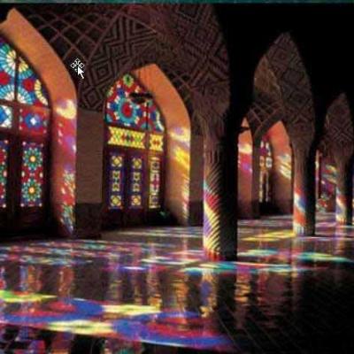 مسجد نصیر الملک شیراز ؛ترکیب معماری و رنگ