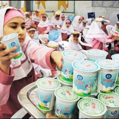 توزیع 11 میلیون پاکت شیر در مدارس استان کرمان
