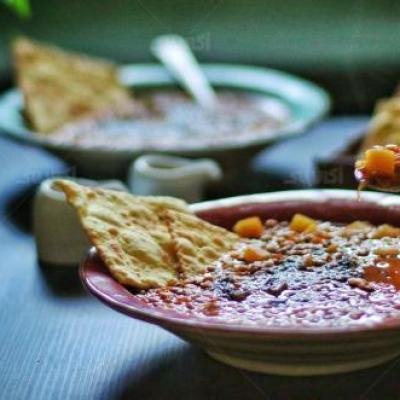 طرز تهیه عدسی لعاب دار و خوشمزه؛ با سیب زمینی و رب!